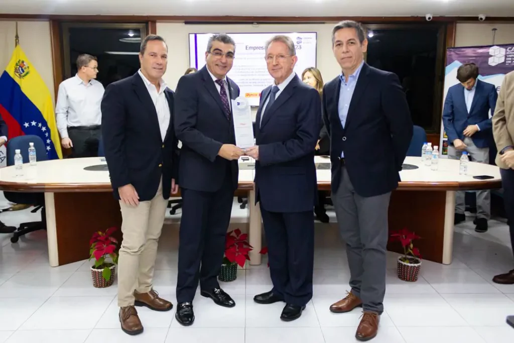 Entrega de Reconocimientos.